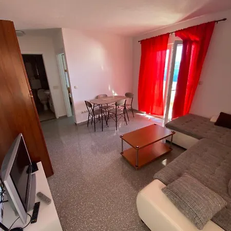 Apartments Arjan2 Omis Exterior photo