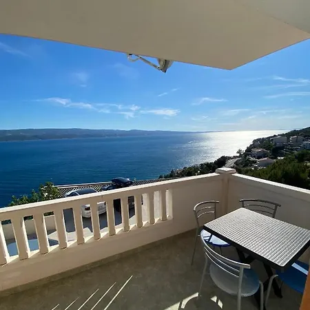 Apartments Arjan2 Omis Exterior photo