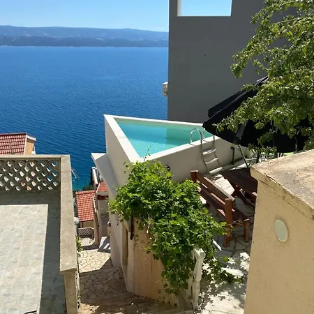 Apartments Arjan2 Omis Exterior photo