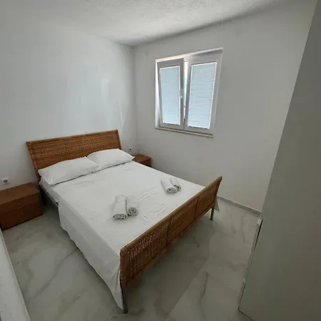 Apartments Arjan2 Omis Exterior photo